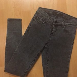 J BRAND Grey Washed Skinny Jean Sz 25